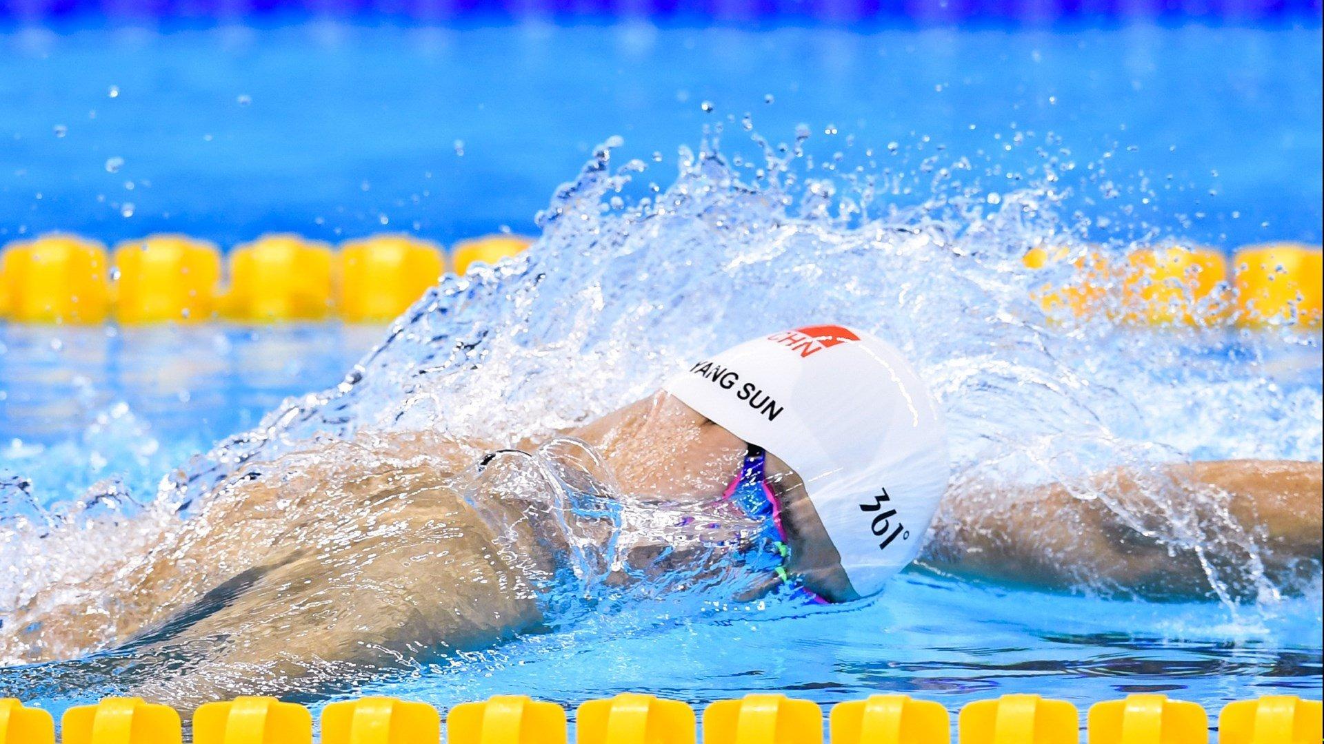 中国女排力克强敌巴西队，豪取世界联赛三连胜